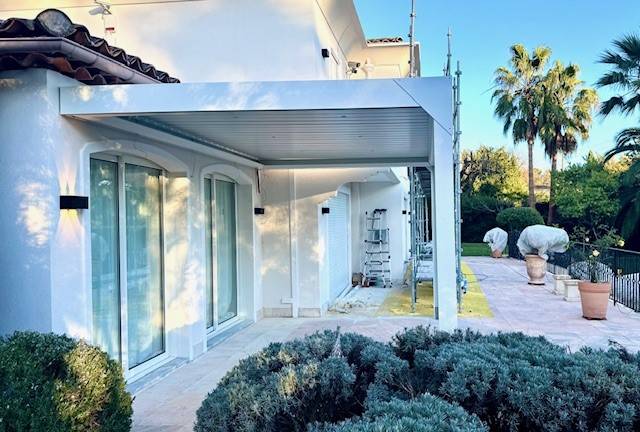 Pose d'une baie coulissante à galandage en rénovation Cannes 06150 Alpes-Maritimes