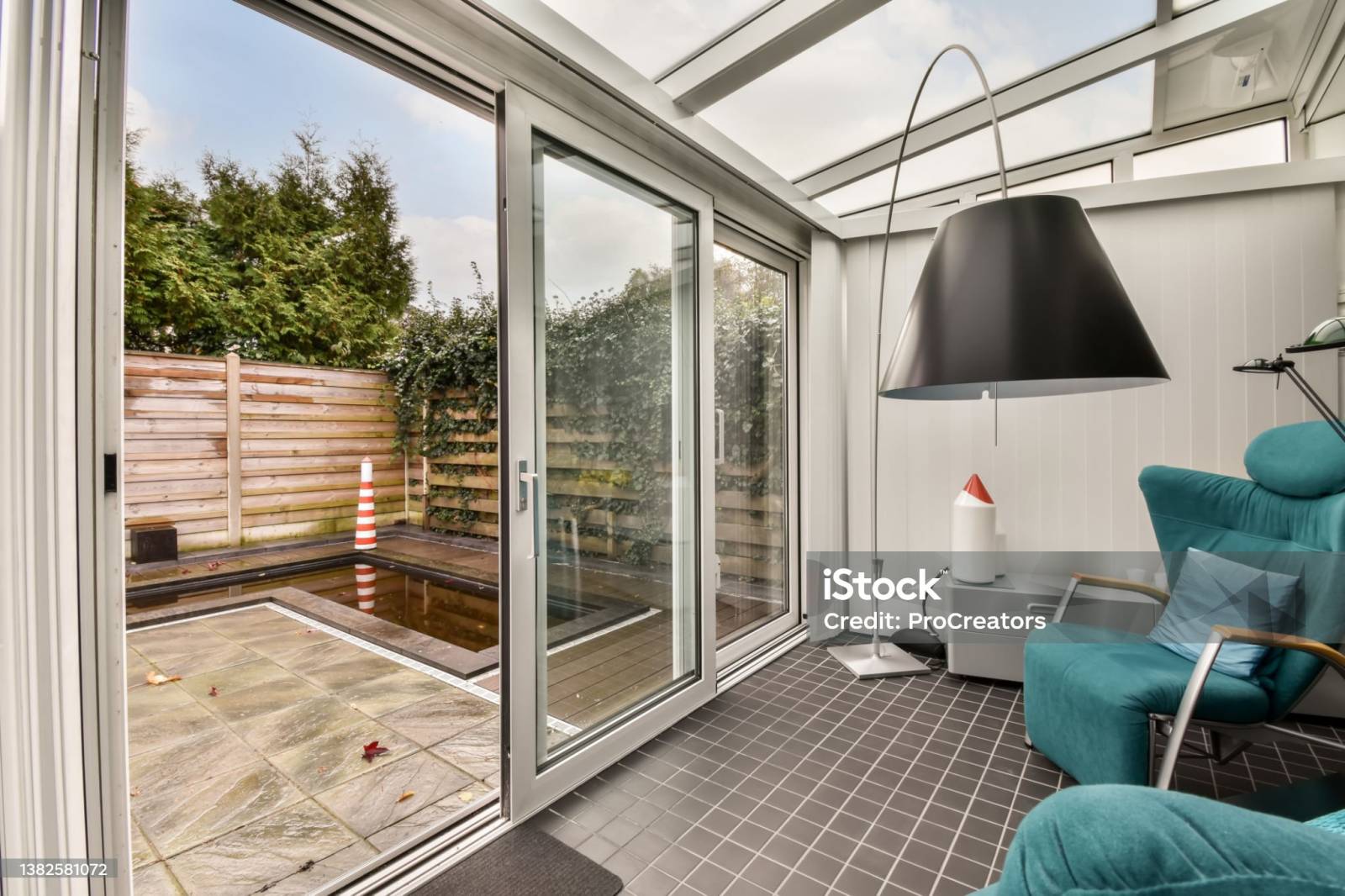 Fabrication carports design en aluminium pour protéger 2 véhicules Vence 06140 Alpes-Maritimes