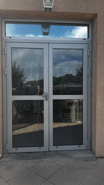 Fabrication sur mesures de menuiseries en aluminium à Carros dans les Alpes Maritimes