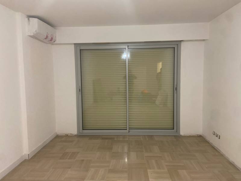 Pose de volets roulants électriques en aluminium isolant sur Saint Laurent du Var