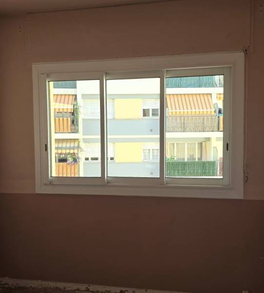 Fabrication sur mesures de menuiseries en aluminium à Carros dans les Alpes Maritimes